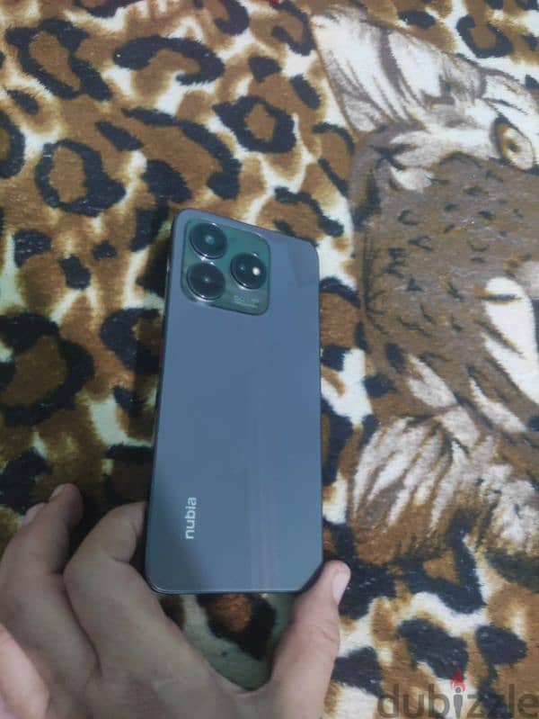 للبيع zte nobia v60 جديد 1