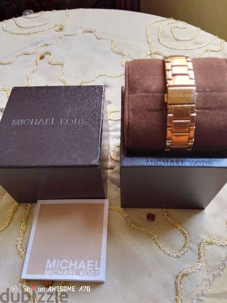 $200  Michael kors أصلي للبدل 6