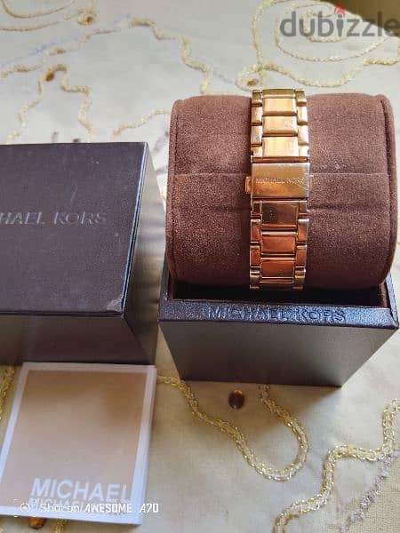 $200  Michael kors أصلي للبدل 8