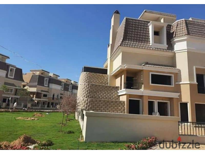 A very special villa for sale in Sarai Compound 7