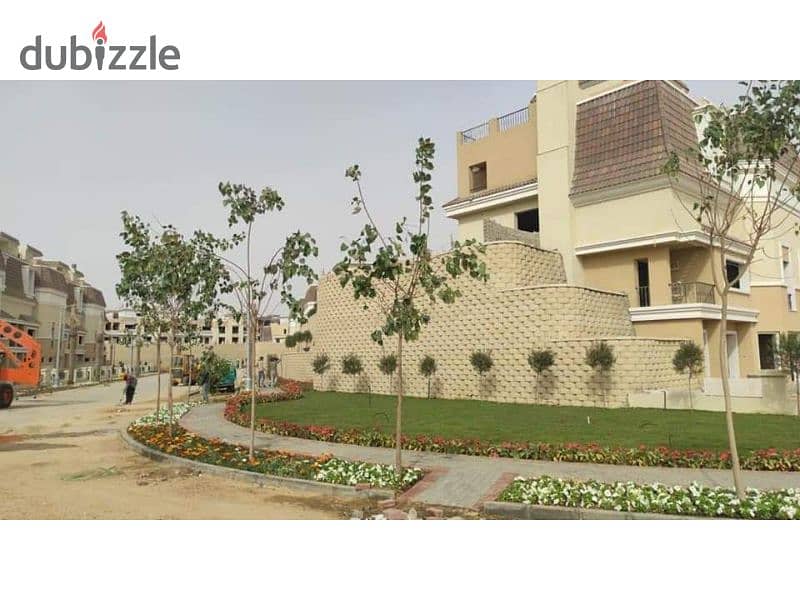 A very special villa with a view for sale in Sarai Compound 2