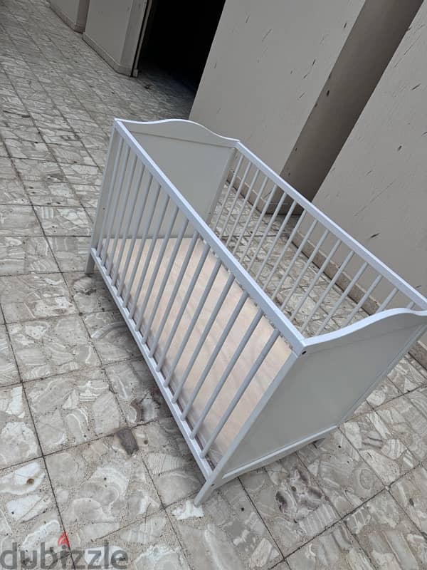 Baby crib 1