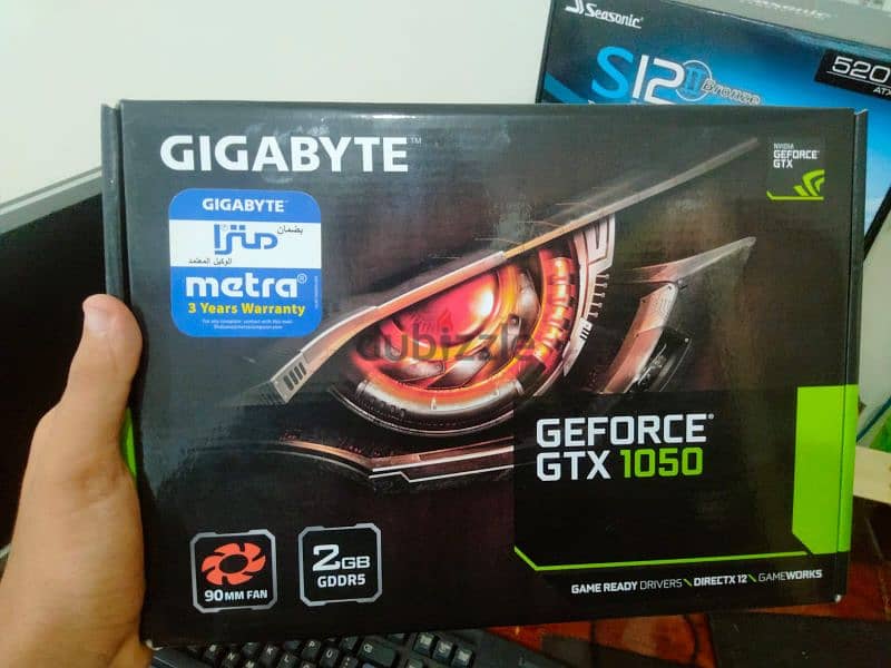 كمبيوتر gtx1050 ومعاه شاشه 4