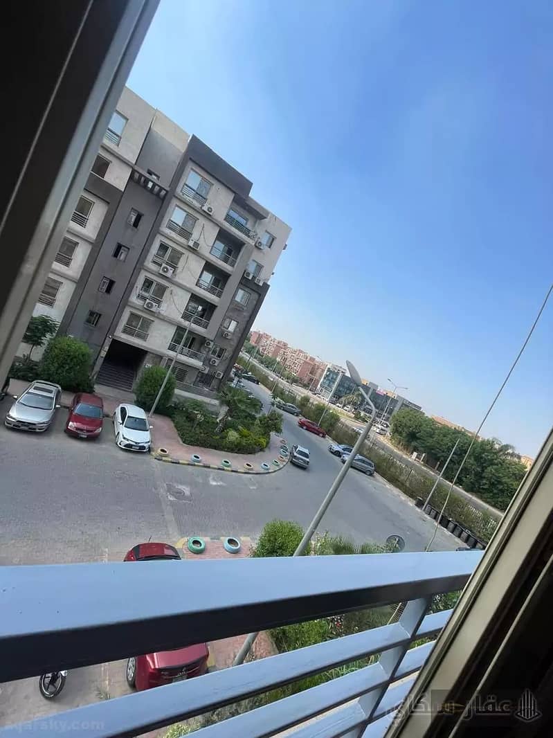 Furnished apartment with luxury hotel furniture for rent in Dar Misr Compound, Phase 2, in the Twelfth District in Sheikh Zayed City 1