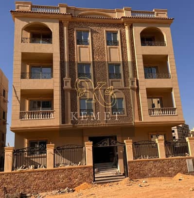 ground floor within 2 minutes from gamal abdelnasser axis ready to deliver