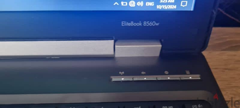 Hp EliteBook 8560w  Workstaion 1