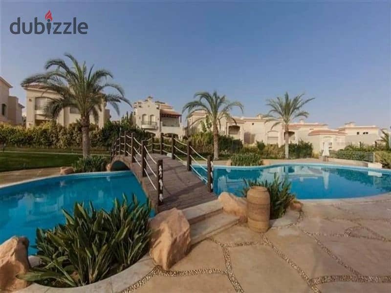 Twin-villa with an area of ​​400m fully finished + 200m garden for sale in La Vista 6 in Ain Sokhna, directly on the sea 4