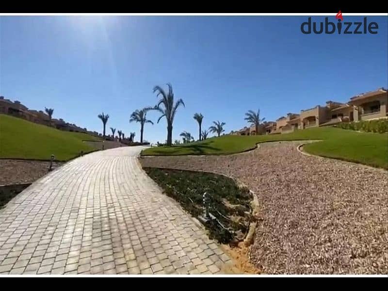 Twin-villa with an area of ​​400m fully finished + 200m garden for sale in La Vista 6 in Ain Sokhna, directly on the sea 8