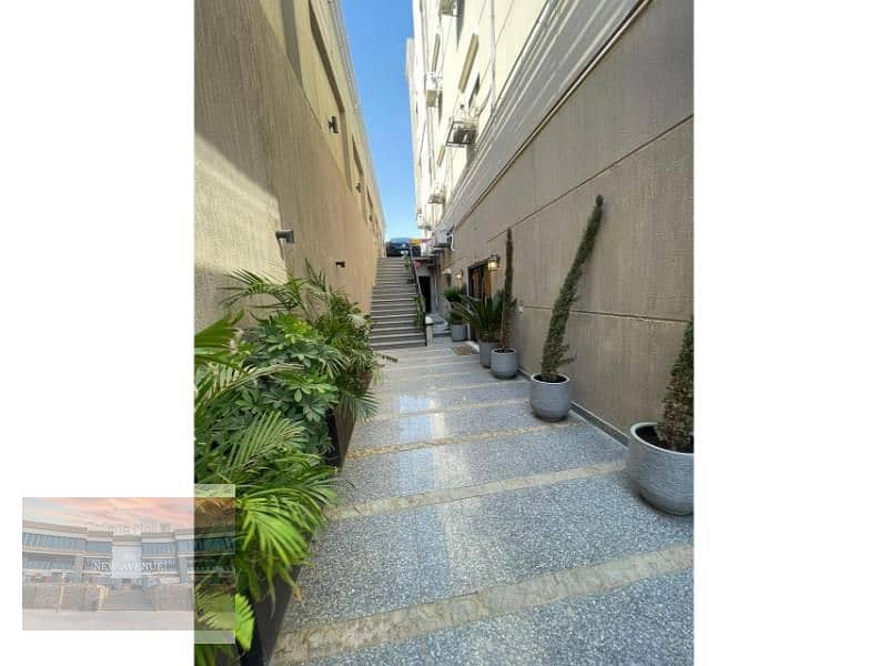 Duplex with private garden in New Cairo - Northern 90th st,5 Bedrooms (including Master + Dressing) 16