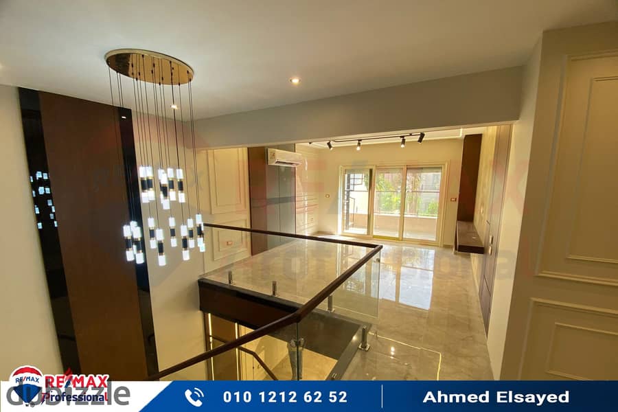 Receive your villa immediately in Alex West and enjoy luxury 8