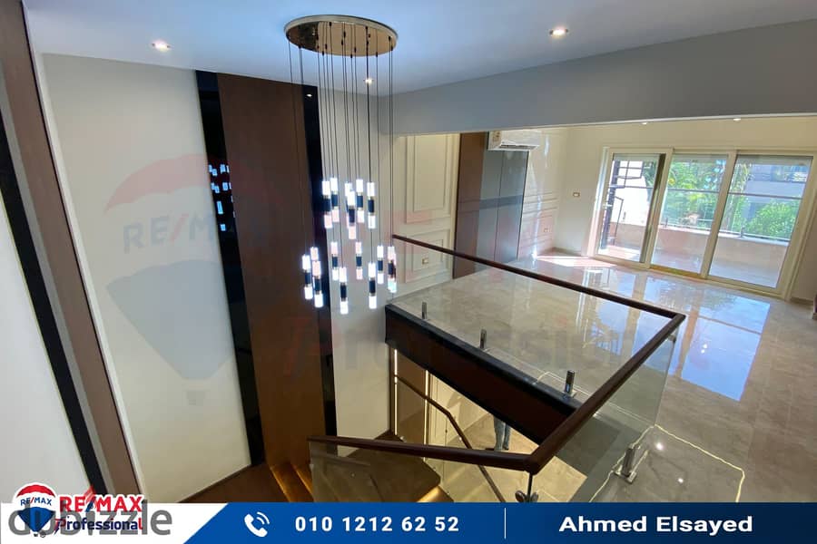 Receive your villa immediately in Alex West and enjoy luxury 19