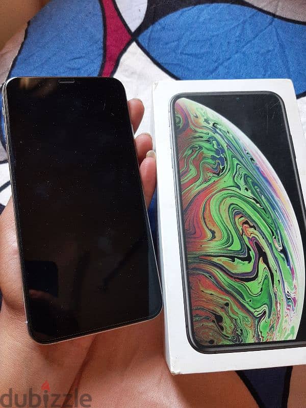 ايفون xs max 2