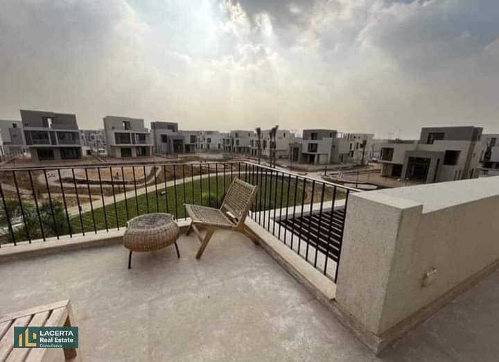 Townhouse for sale at a huge discount for cash, finished with ultra super luxury finishing in Sodic East Direct Compound on Suez Road 1