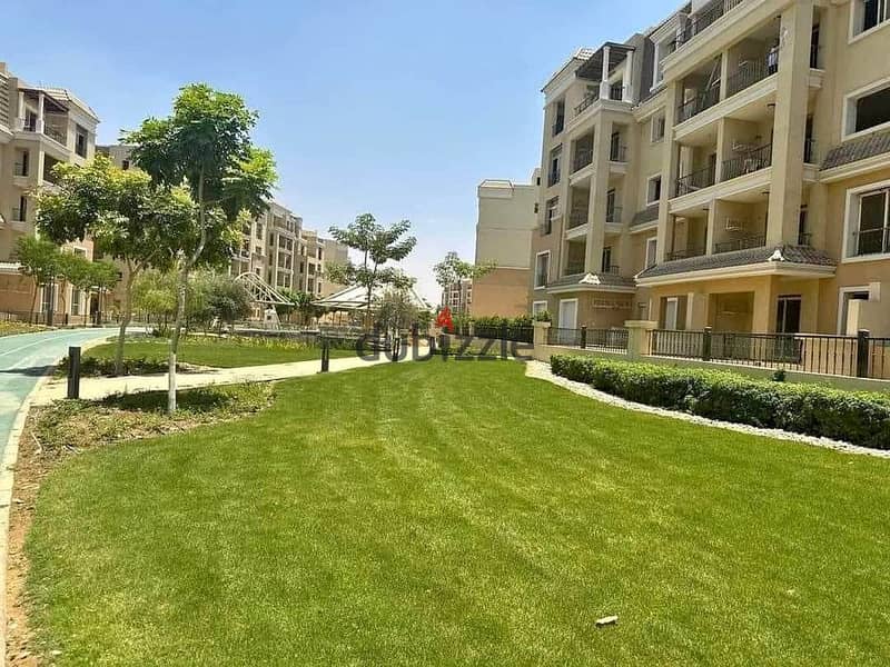 With a distinctive golf view, own your ground floor apartment with a garden, with a down payment of 770 thousand 9