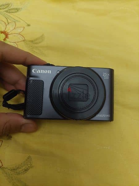 camera canon SX620 HS  full HD 20.2 MEGA PIXELS 1