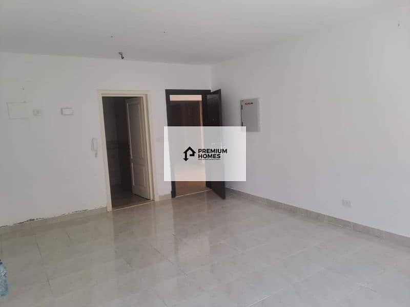 Apartment for sale, 2 rooms, ready to move, at a special price, in a prime location inside Rehab City, in the eighth phase 4