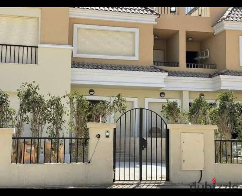 فيلا s villa للبيع بالتقسيط في سراي القاهرة الجديدة علي طريق السويس و بجوار مدينتي 2