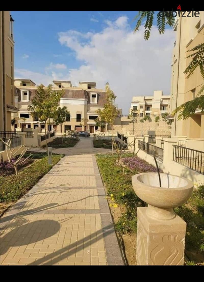 فيلا s villa للبيع بالتقسيط في سراي القاهرة الجديدة علي طريق السويس و بجوار مدينتي 4