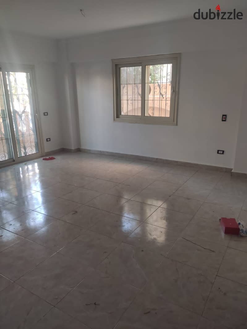 Roof apartment for rent in El Banafseg, 11 villas in the First Settlement 40