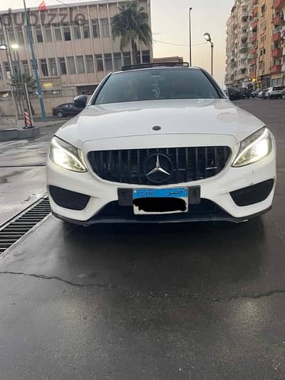 مرسيدس بنز C180 2015 AMG - شبه جديدة