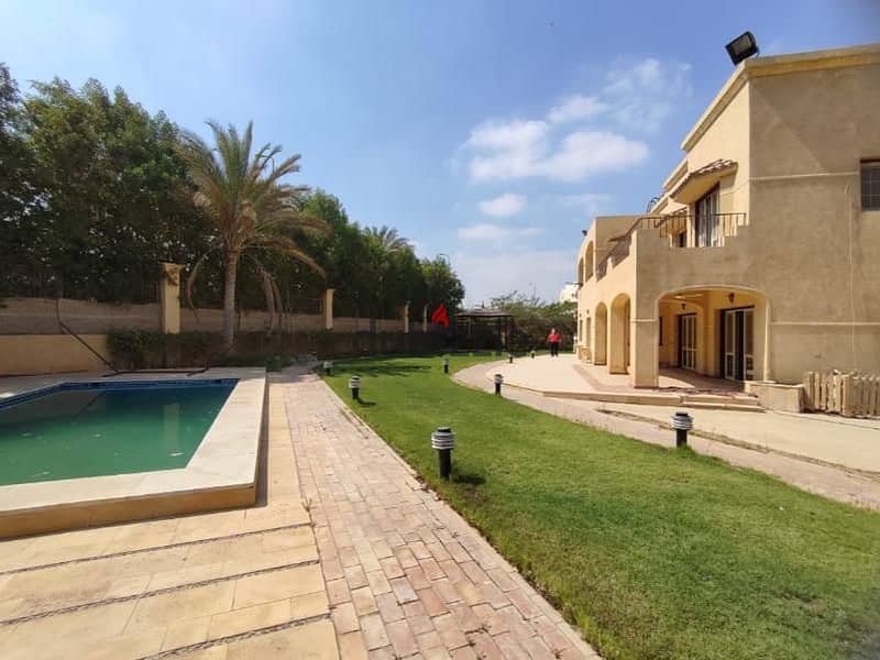 luxury villa in a prime location in the heart of New Cairo for rent in Al Gezira Compound 8