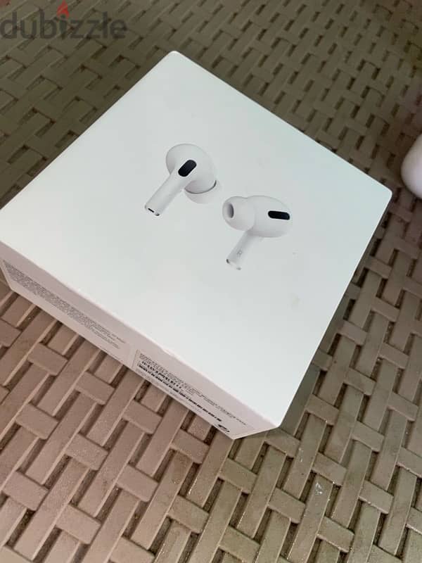 علبة شحن airpods pro 0