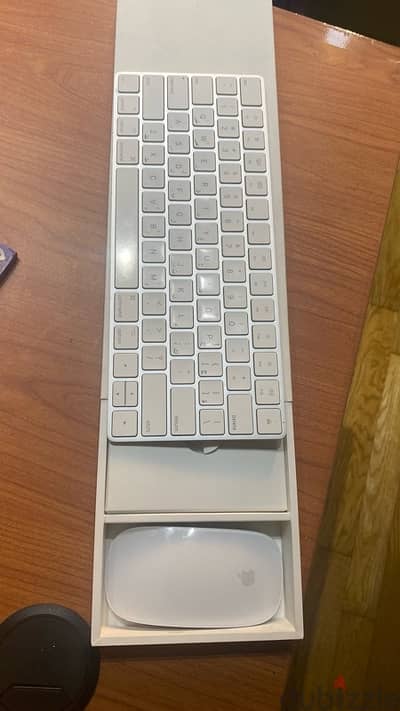 Apple Magic Mouse & Keyboard