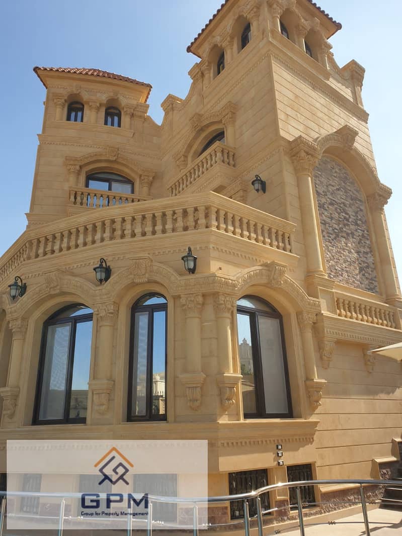 Luxury Palace for Sale in Jannaty Compound - New Cairo Royal and Elegant Design with Modern Touch 1