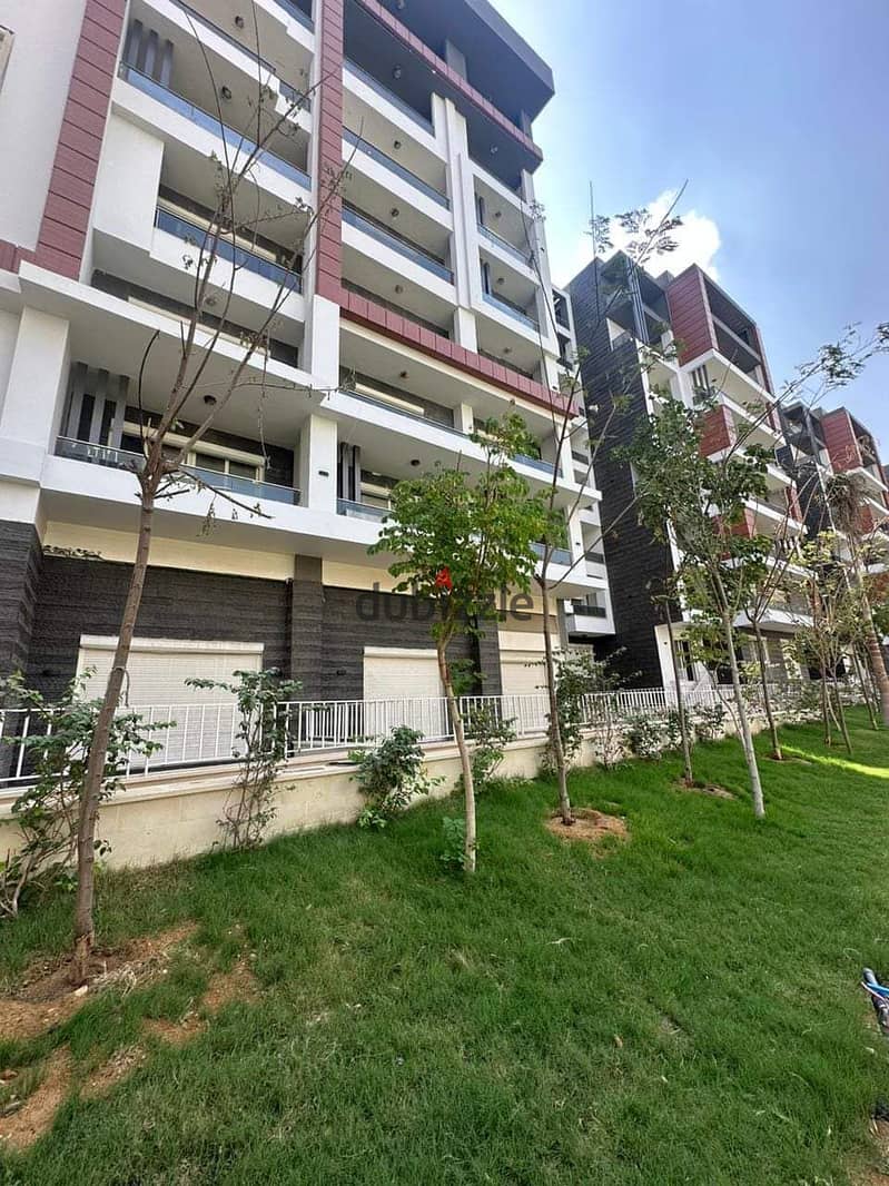 Apartment for sale for investment lovers in the administrative capital, the area of the apartment is 180 meters, a down payment of 2 million and 100 1