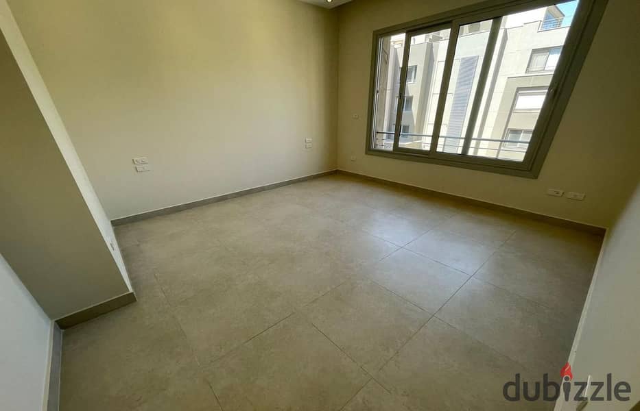 apartment with kitchen , ac`s for rent in village gate new cairo next to auc prime location under market price 4