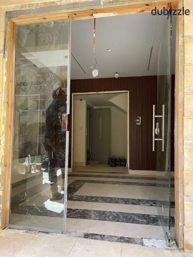 185 sqm apartment, first residence for sale, next to Al-Kafrawi Axis and Nawal University MSA, Second District, October 1