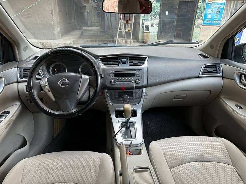 Nissan Tiida 2015 3