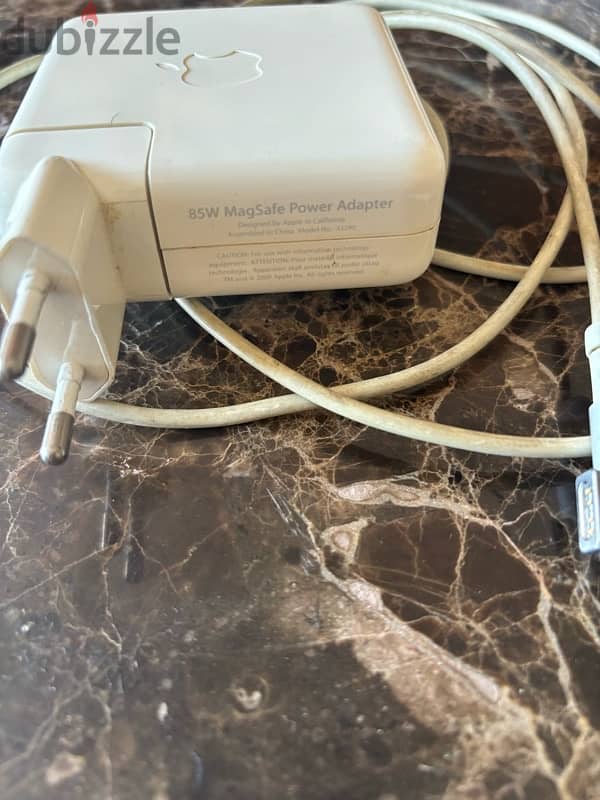 Apple Adapter 1