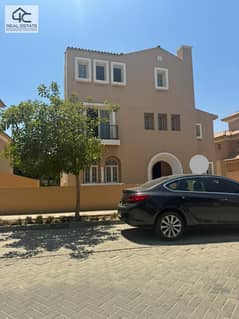 Classic villa for sale, 525 square meters,  Ready to move, 7 bedrooms, 8 bathrooms, terrace, open view, less than the market price, Prime Location 0