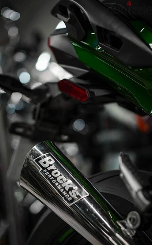 Kawazaki Ninja H2 SX SE 2018 flash sale for 7 days only!!! 8