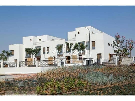 Villa for sale in a prime location delivered in Sodic 0