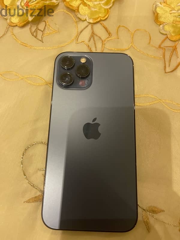 iphone 12pro nax256 GB 4