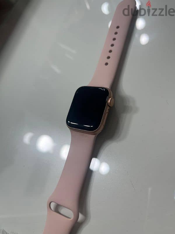 apple watch SE series 5 5