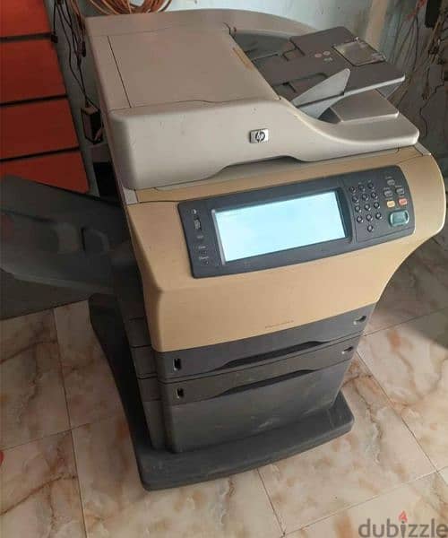 hp laserjet 4345مكينه تصوير 1