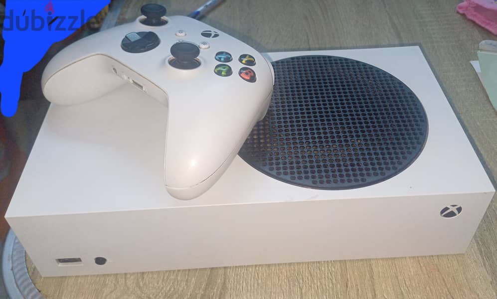 Xbox series s للبدل ب pc او للبيع 1