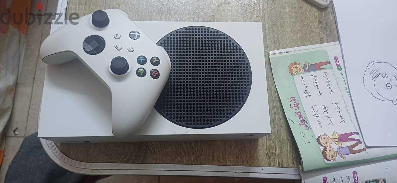 Xbox series s للبدل ب pc او للبيع 5