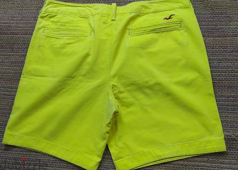 شورت chino اصفر من Hollister مقاس 36 1