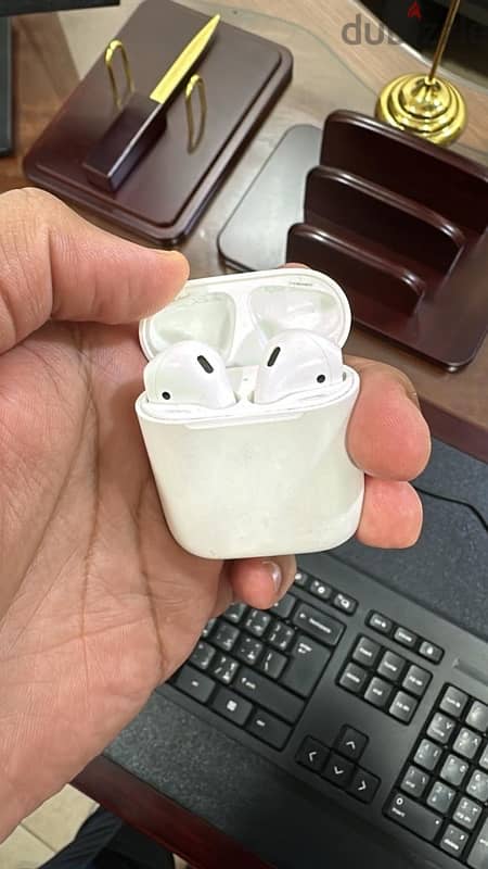 AirPods 2 1