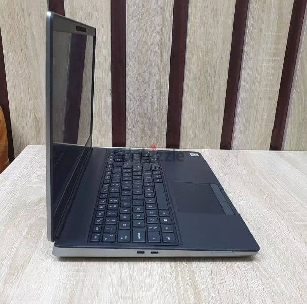 DELL PRECISION 7550 . RTX 3000 6GIGA. وحش الريندر والبرامج الهندسية 7