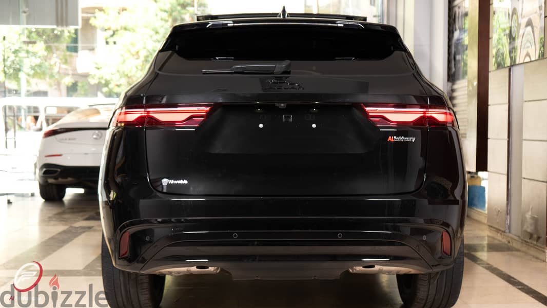 Jaguar F-Pace 2024 8