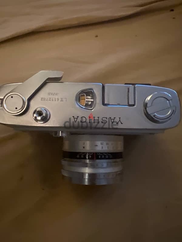 camera Yashica بحالة الزيرو 1