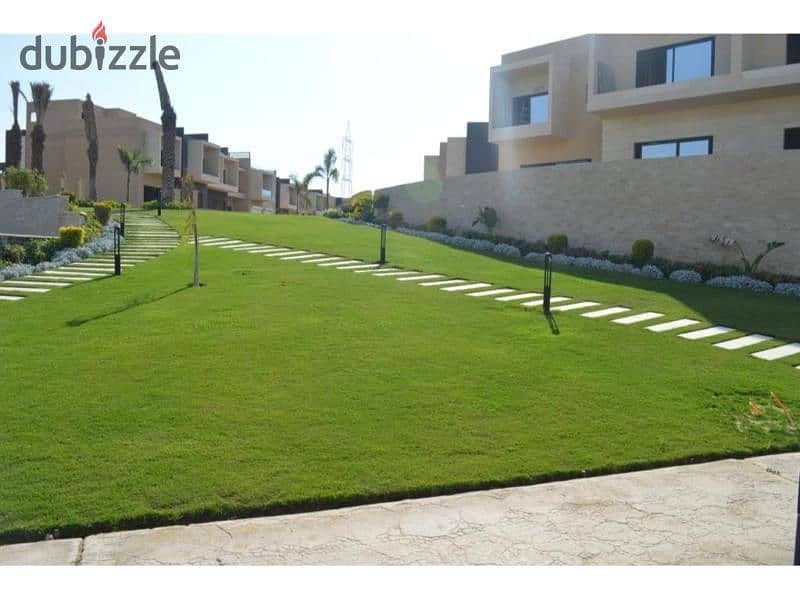 Immediate receipt, with a 25% down payment and installments over the longest payment period, an apartment for sale, 225 sqm, in a 130 sqm garden, next 8