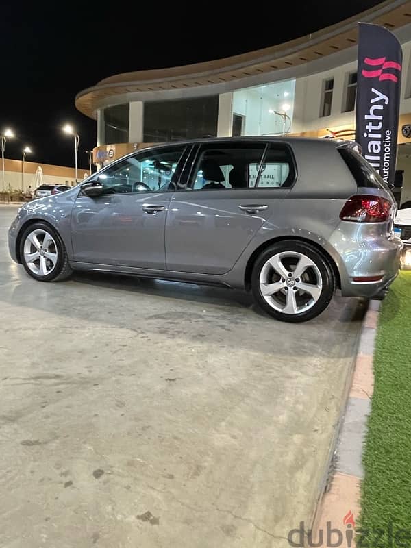 Volkswagen Golf 2010 5