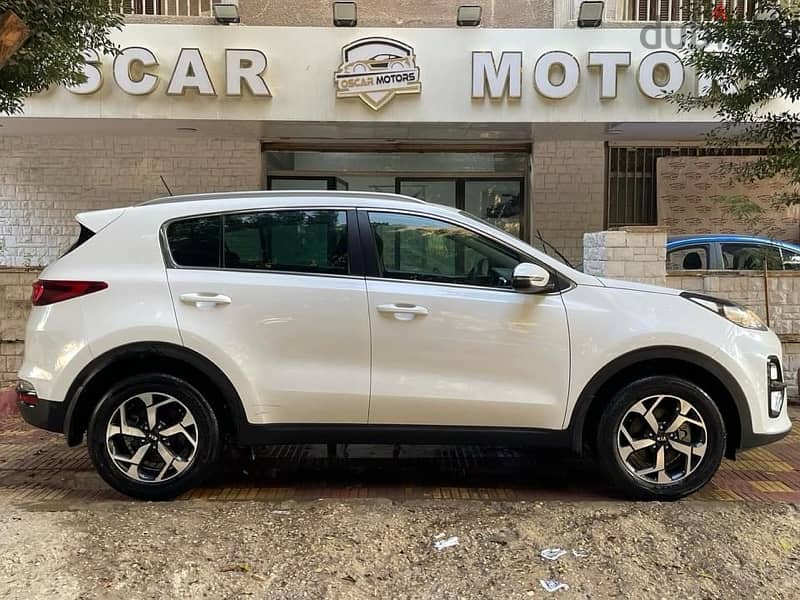 كيا سبورتاج ٢٠٢٠ فابريكا بالكامل بحاله كاش وتقسيط - Kia Sportage 2020 4