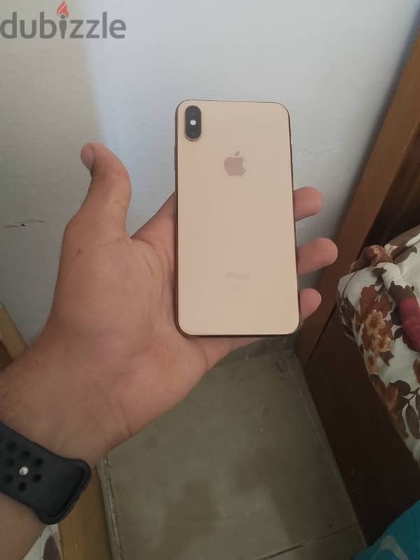 iPhone XS Max 4